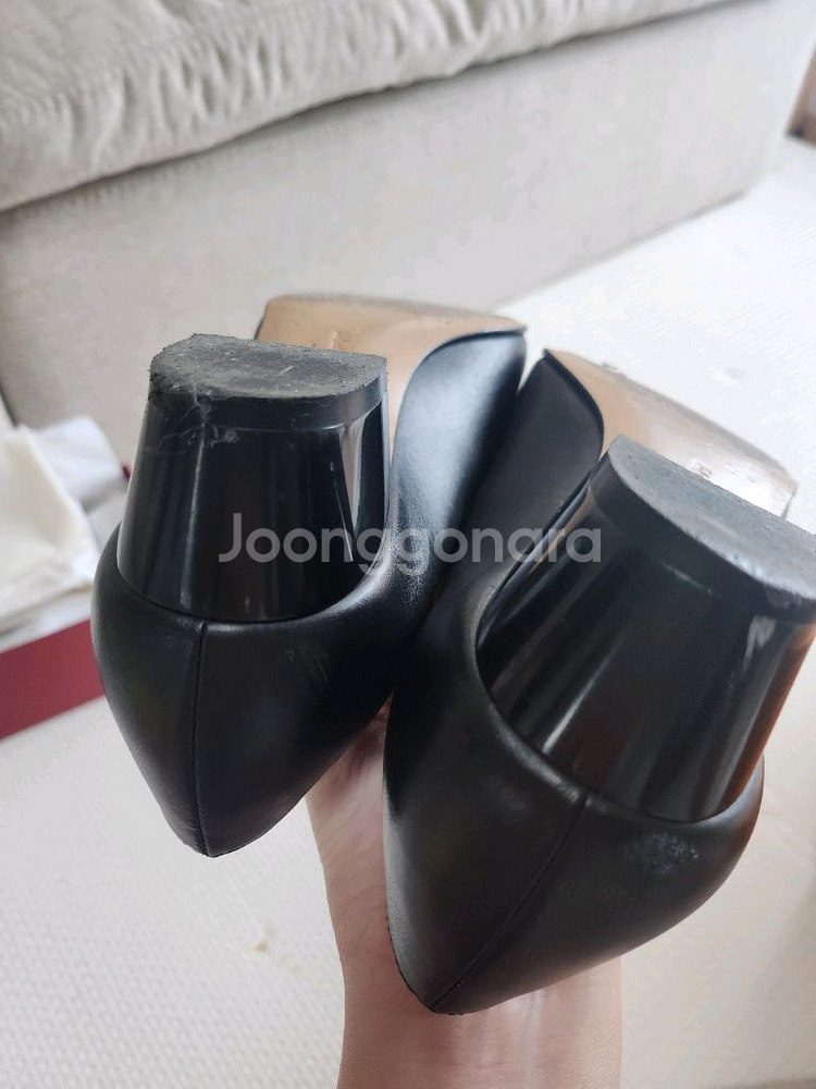 페러가모 바라 펌프스 240사이즈--2