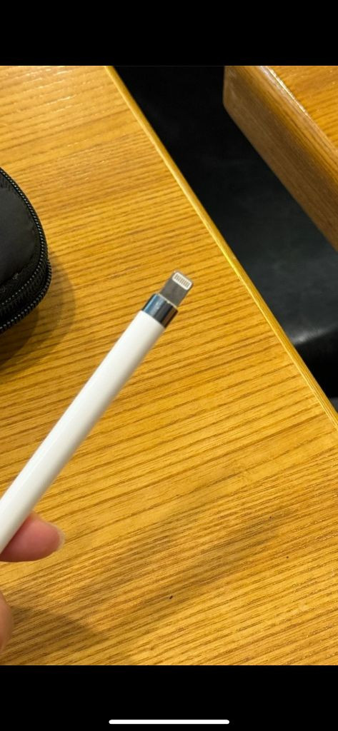 애플 아이패드 7세대 32GB + 펜슬 이미지