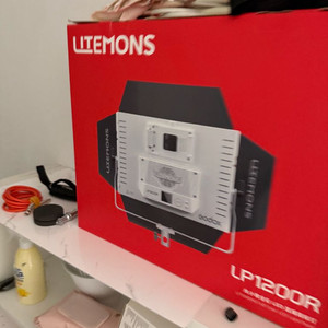 Godox LP1200R rgb 컬러조명팔아요 s급 컨