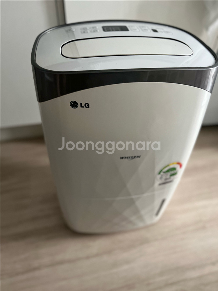 엘지 휘센 제습기 10리터매우 잘 작동 하고 깨끗합니--0