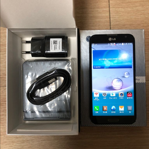 LG 옵티머스 G Pro 폰입니다.
