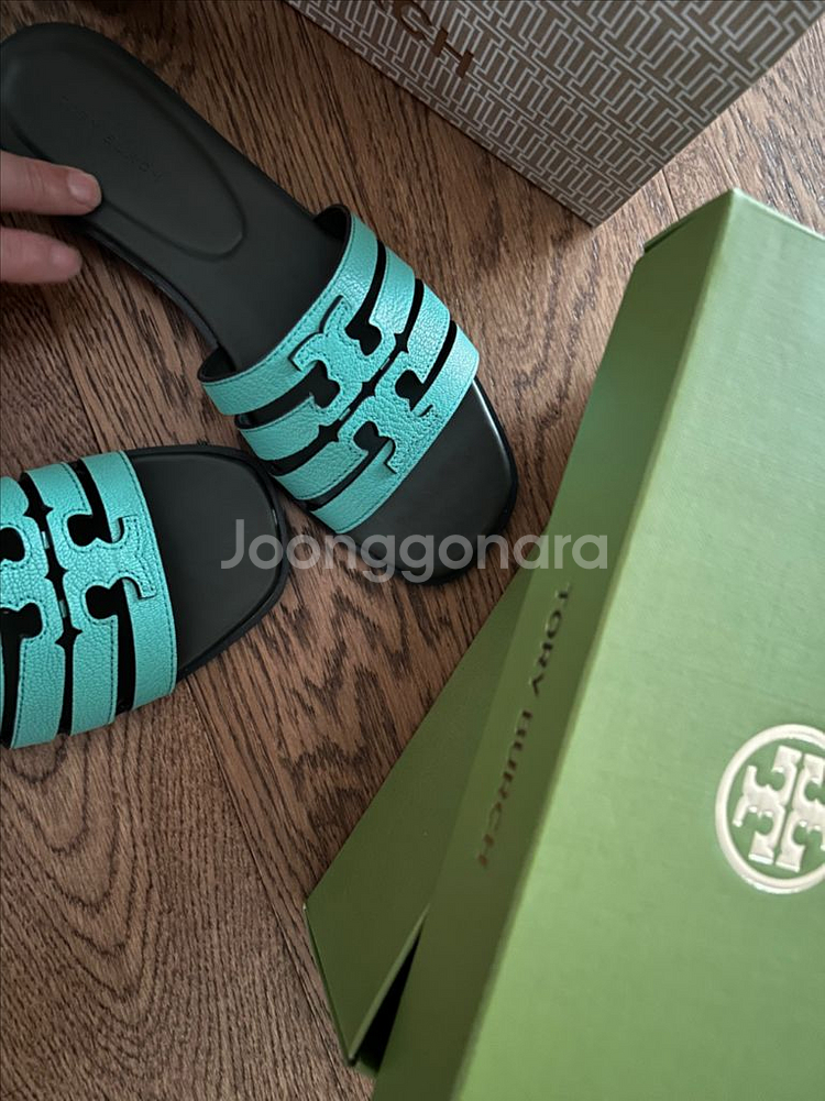 토리버치 샌들 새제품--2