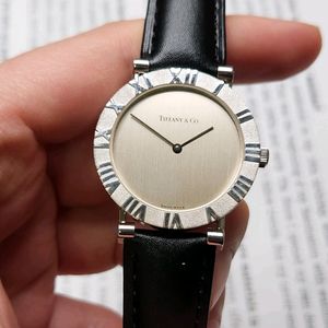 명품 티파니앤코 아틀라스 실버은통 31mm 쿼츠 남성용