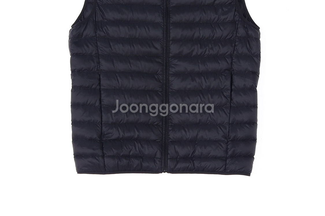 [M]유니클로 울트라 라이트 다운 블랙 경량 패딩조끼--2