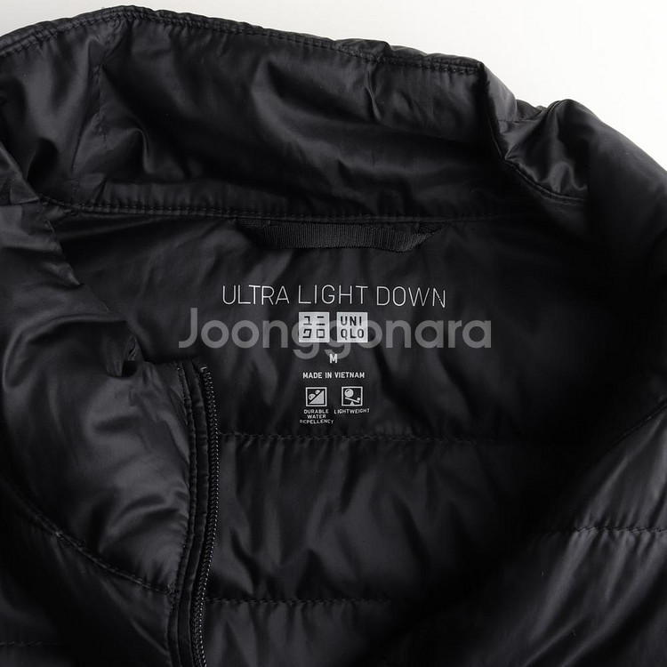 [M]유니클로 울트라 라이트 다운 블랙 경량 패딩조끼--5