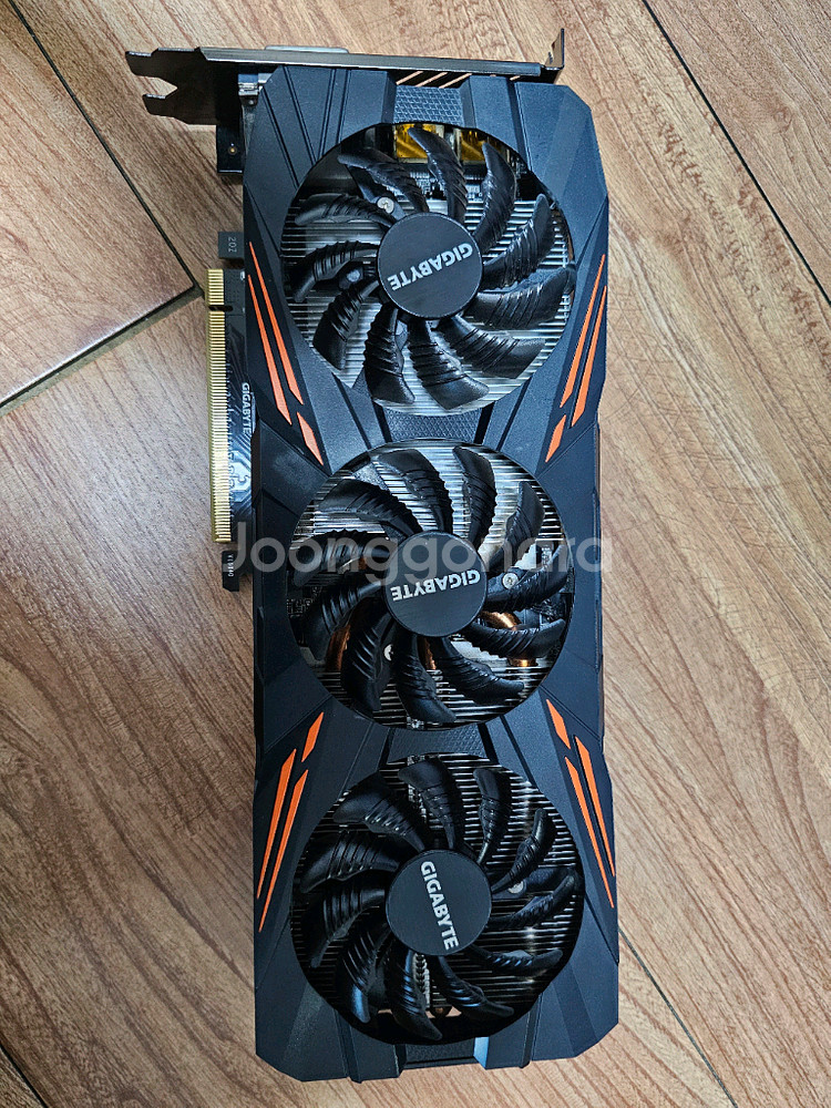 기가바이트 gtx1080 8g--0