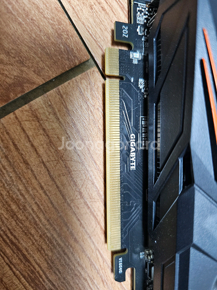 기가바이트 gtx1080 8g--1