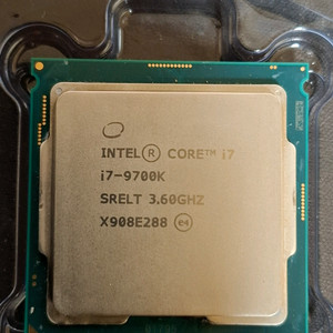 컴퓨터 인텔 CPU I7 9700K(정품 AS지남)