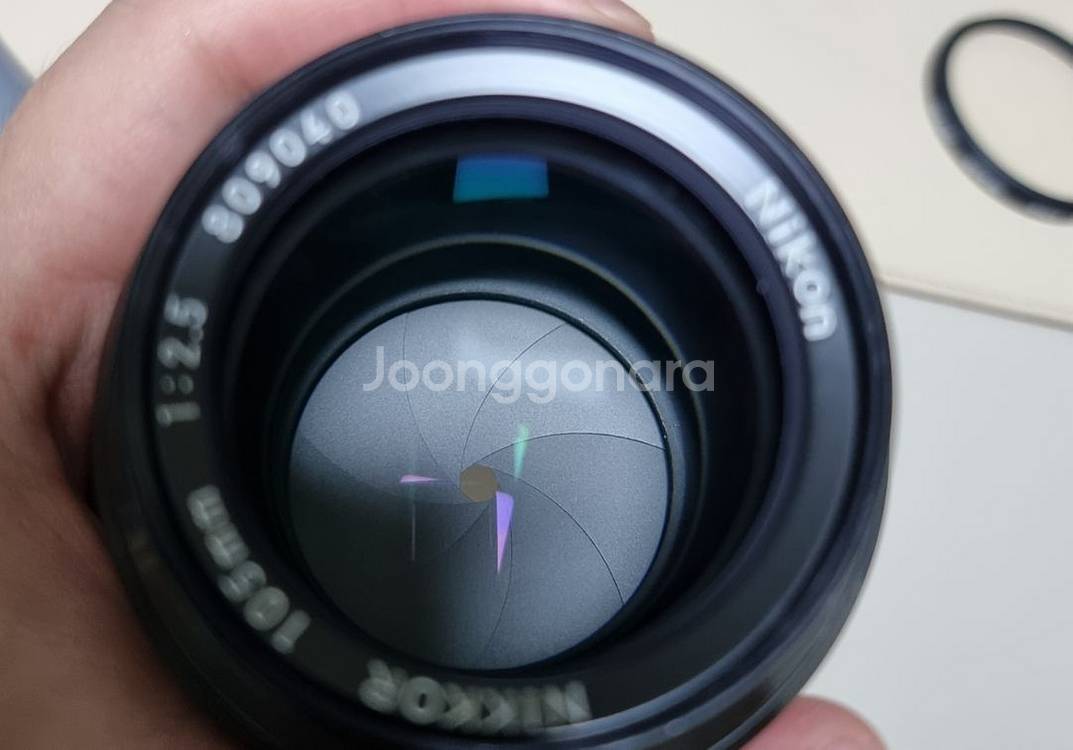니콘 ai 105mm f2.5 A급 렌즈 판매합니다--3