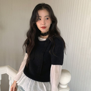 모노데일리 레던시스루프릴블라우스+먼데이퍼프반팔니트