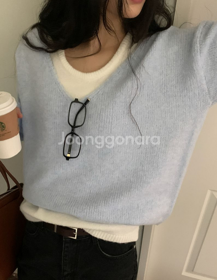 나이니 프롤리 여리핏 브이넥 긴팔 니트 나시 레이어드--0