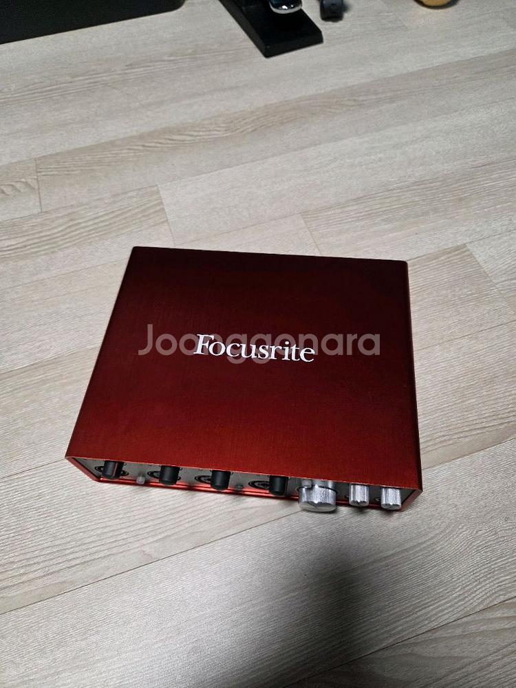 Focusrite Scarlett 18i8 오디오 인터--5