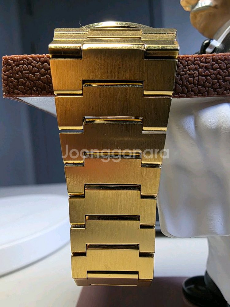 티쏘 PRX 쿼츠 40MM 골드--3