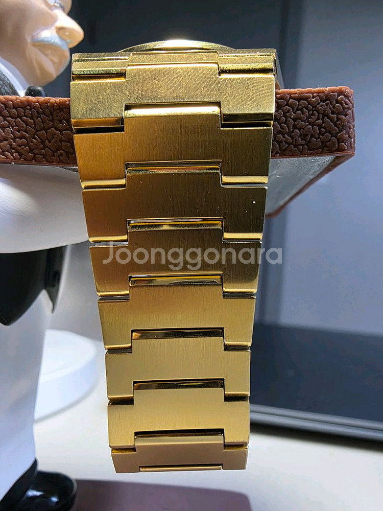 티쏘 PRX 쿼츠 40MM 골드--2