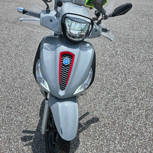 21년식 피아지오메들리125cc