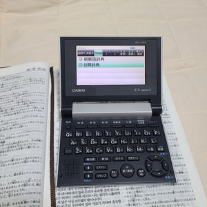 카시오 전자사전 컴팩트모델 cv760 팝니다