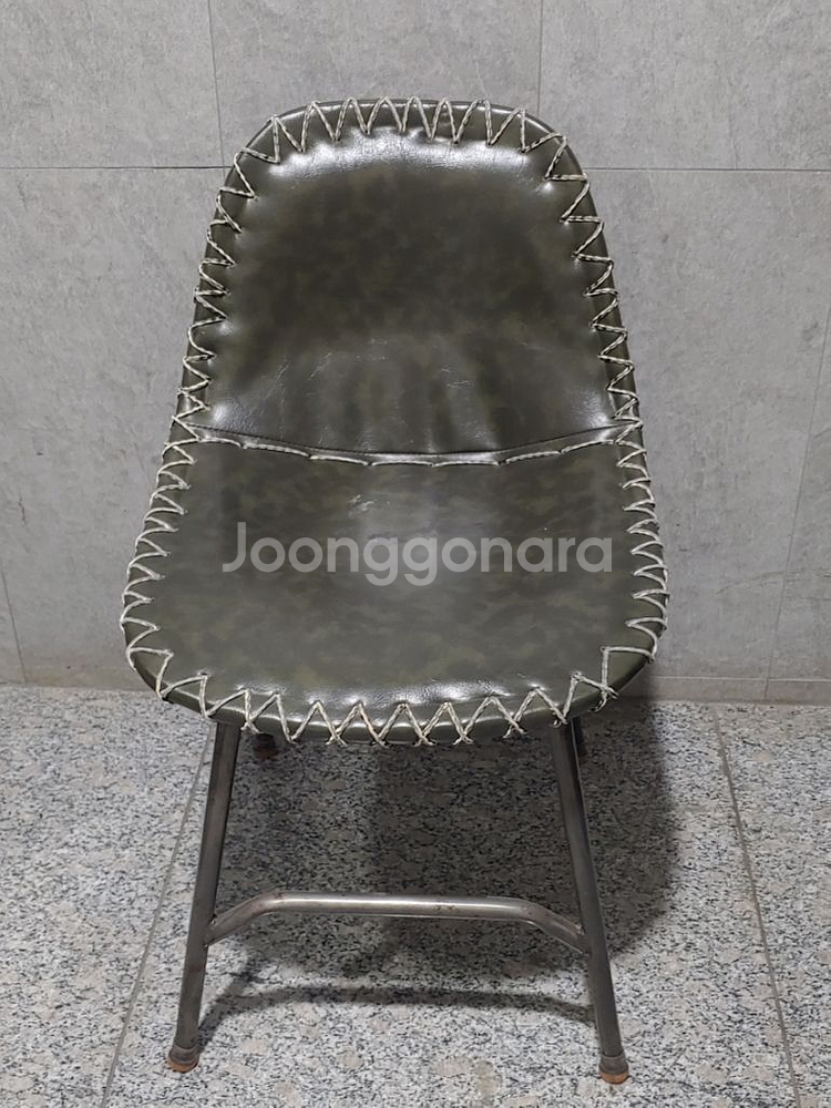 빈티지 가죽 의자높이 73 ( 안장높이 42 )--0