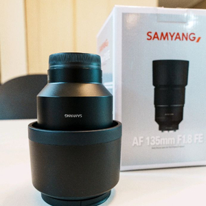 삼양 135mm 소니마운트 팝니다