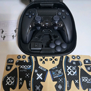 PS5 듀얼센스 엣지 블랙 팝니다.