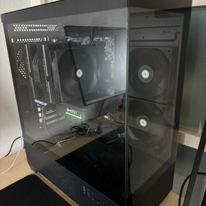 개인7800x3d 5060ti 게이밍 컴퓨터 판매합니다