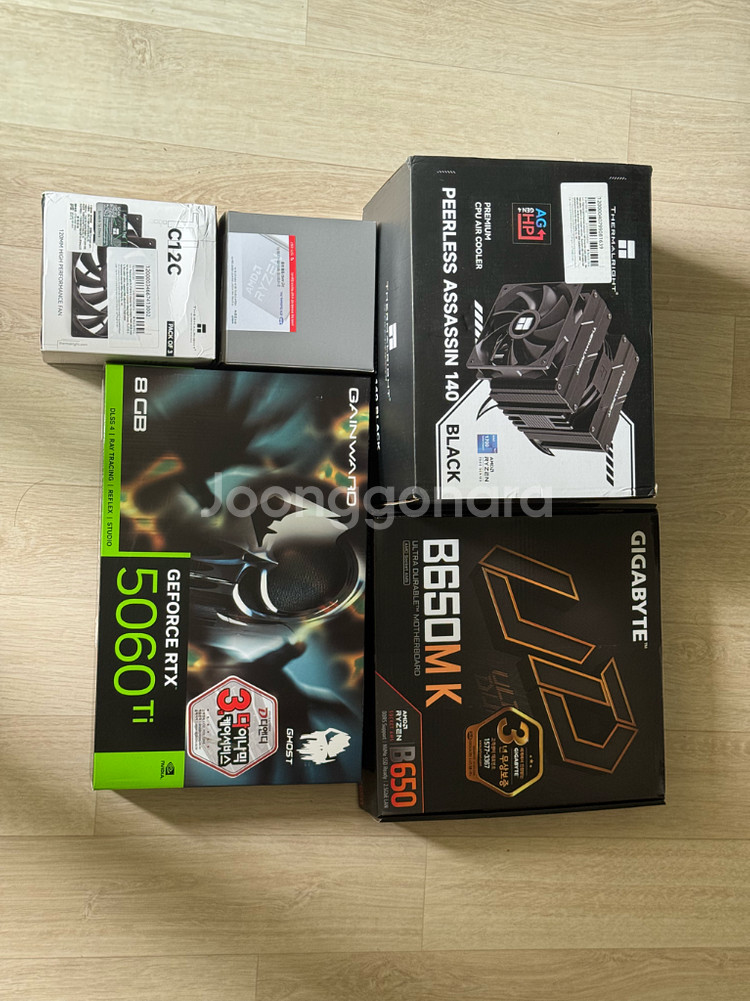 개인7800x3d 5060ti 게이밍 컴퓨터 판매합니다--2
