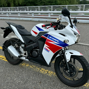 혼다 cbr125 17년형 무꿍무슬립 판매합니다