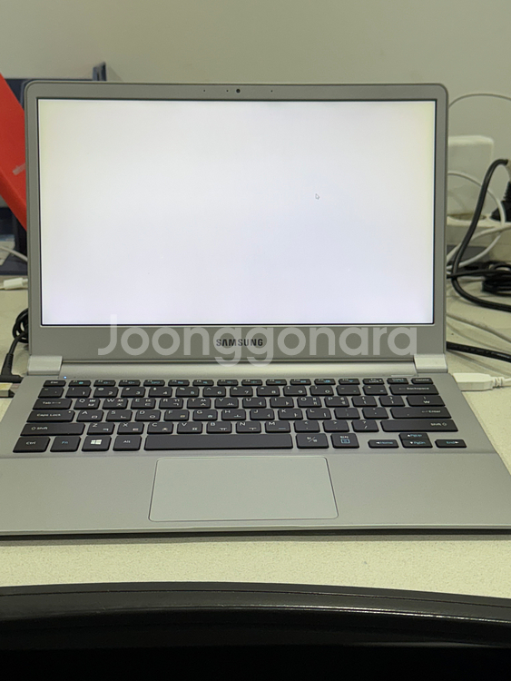 삼성 i5 6세대 13인치 노트북 팝니다.--2