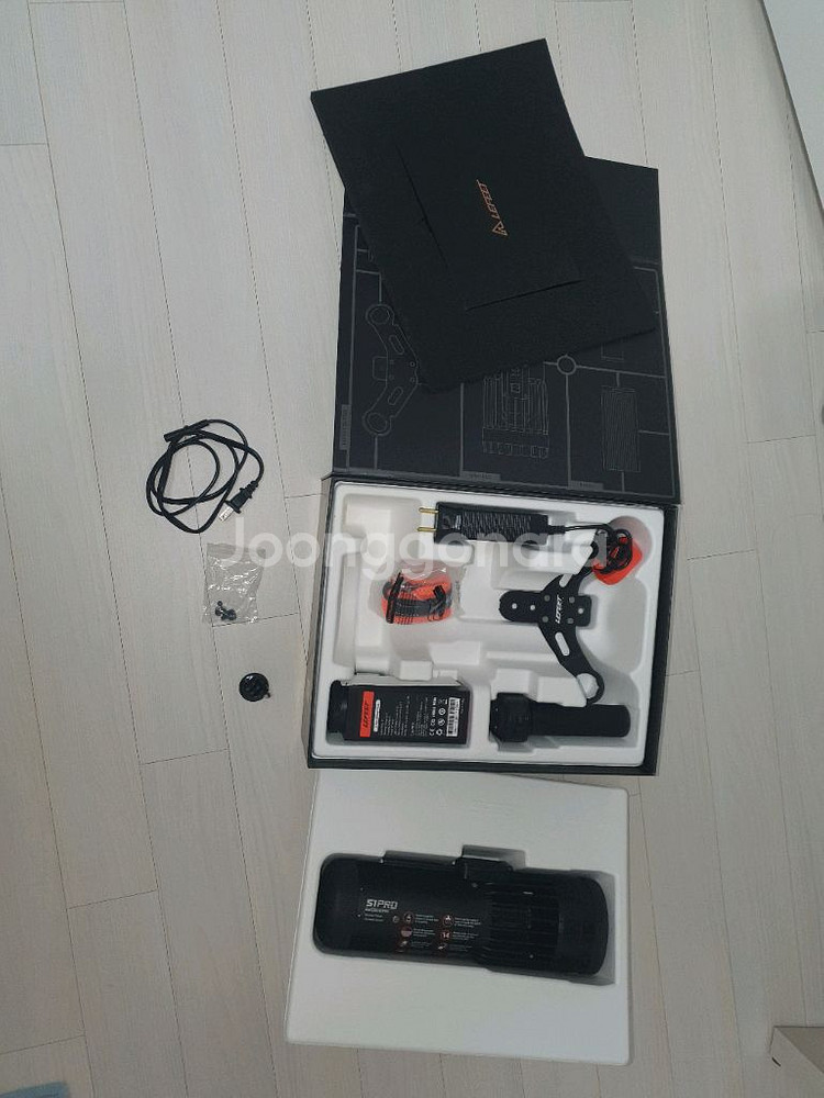 lefeets1 pro 수중스쿠터 팝니다.--2