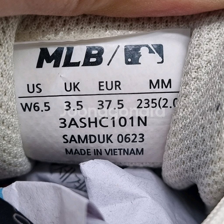 MLB 빅볼청키 뉴욕양키즈 여성운동화235--5