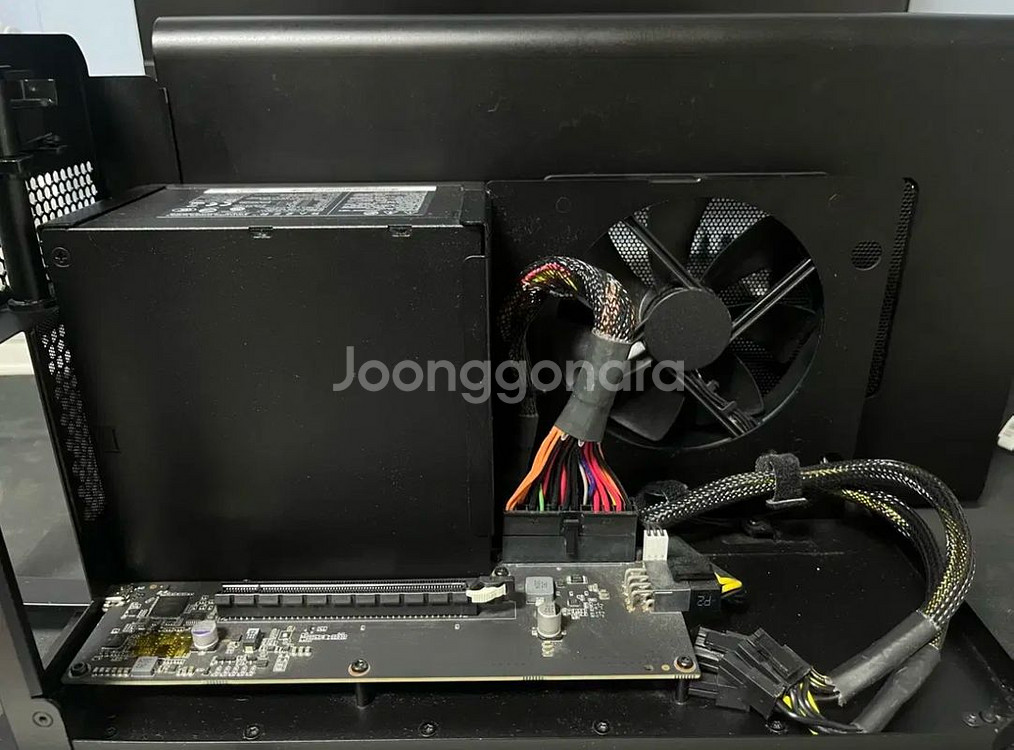 레이저 코어 X EGPU 판매합니다--1