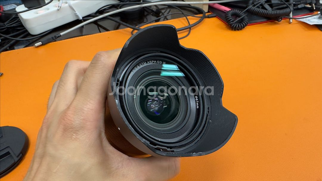 소니마운트 빌트록스 13mm 1.4 단렌즈 팔아요--0