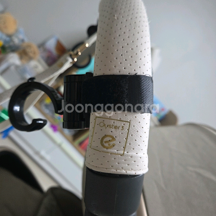 오이스터3 샴페인샌드 디럭스유모차 24년 6월 구매--2