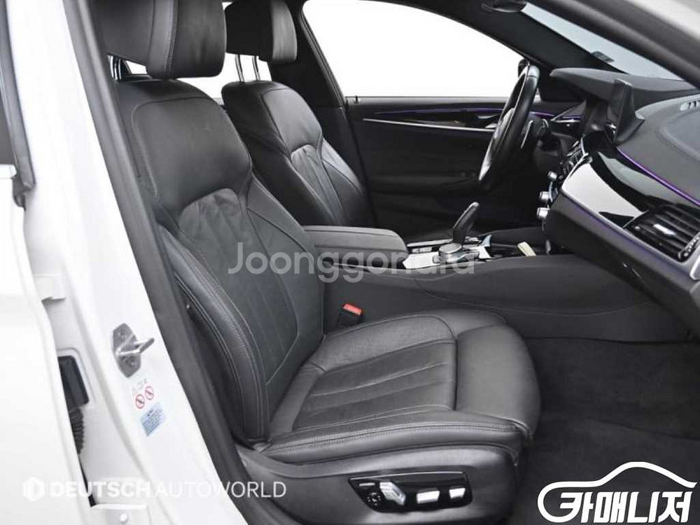 [BMW]5시리즈 (G30) 530e M 스포츠 #앱특--9