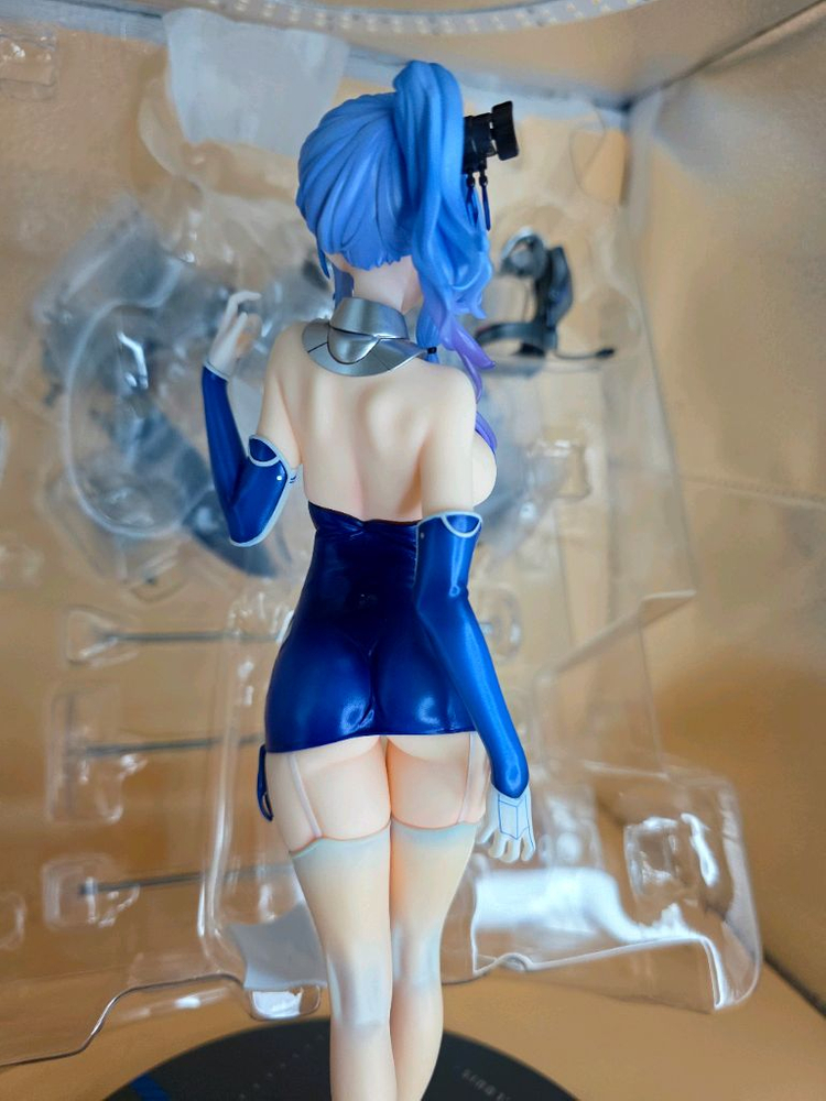 알터 세인트루이스 중장 ver 벽람항로 아주르레인 이미지