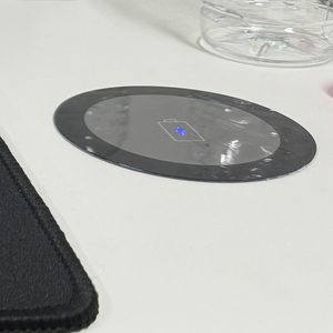 새제품) 빌트인 고성능 무선충전기