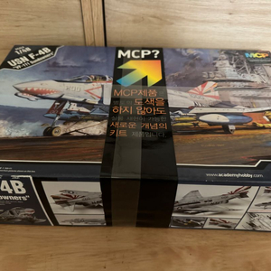 아카데미 F4 팬텀 선다우너 mcp 새제픔 팝니다