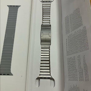 (무기스)애플워치 링크 브레이슬릿 42mm 실버 팝니다