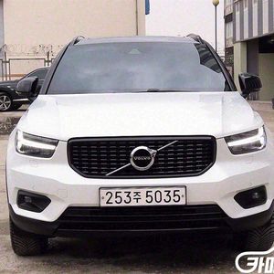 [볼보]XC40 T4 4WD R-디자인 #앱특가