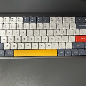 Nuphy Air75 키보드