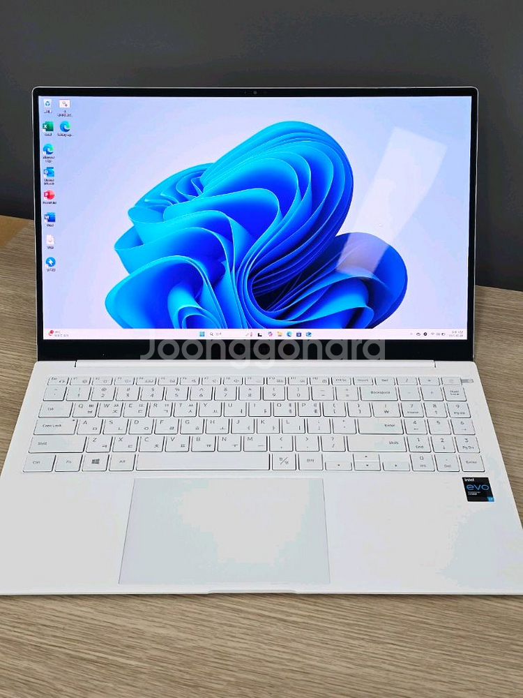 갤럭시북 프로15.6인치 i7 11세대 cpu(b급)--0