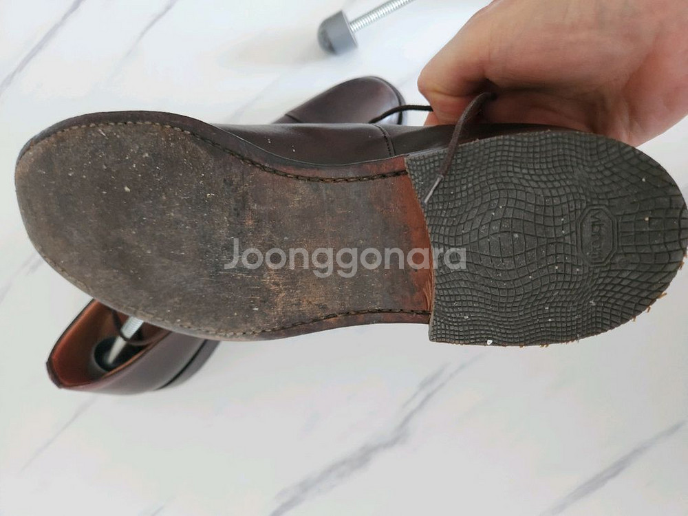 처치스 콘술 브라운 UK8 F--4