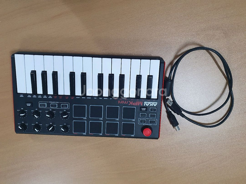 Akai mpk mini 아카이 마스터키보드 판매합니다--1