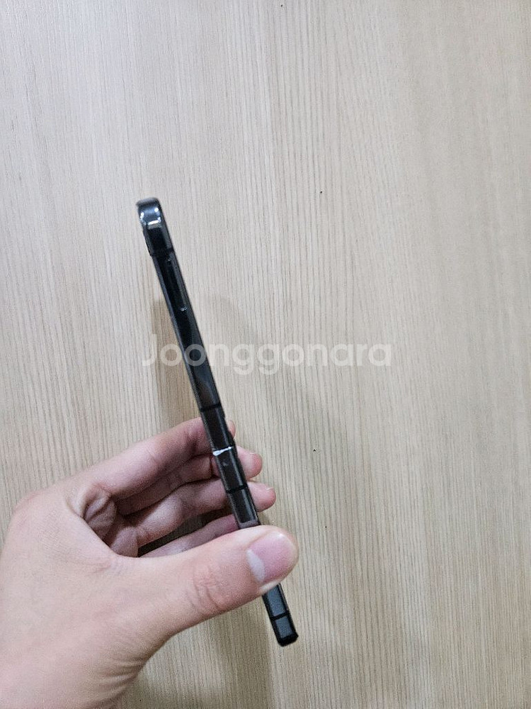플립5 갤럭시 256G 팔아요--3