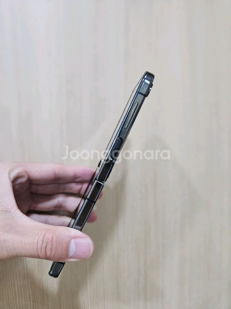 플립5 갤럭시 256G 팔아요--2