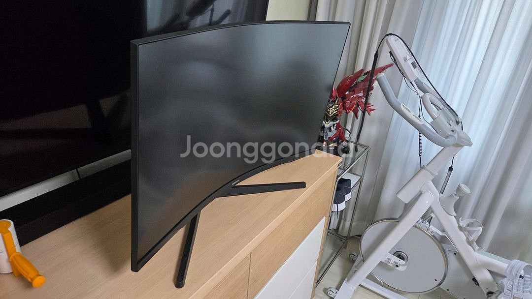 상성 c32g54t 32형 커브드 모니터 팝니다--2