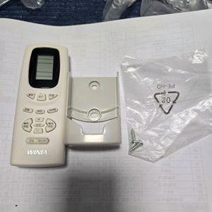 위니아 에어컨 리모컨 YK3F 모델입니다.