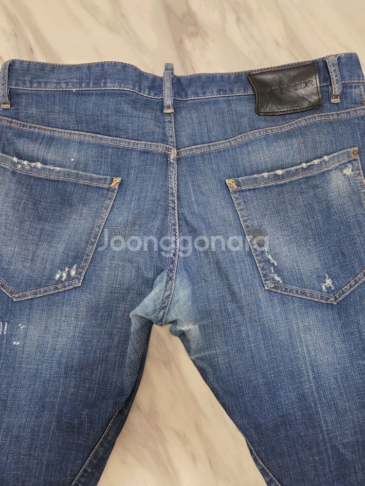 디스퀘어드 가죽패치 데님팬츠--3