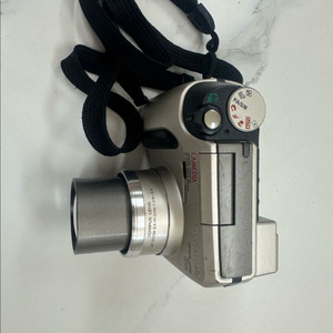 올림푸스 CAMEDIA C-720 Ultra Zoom