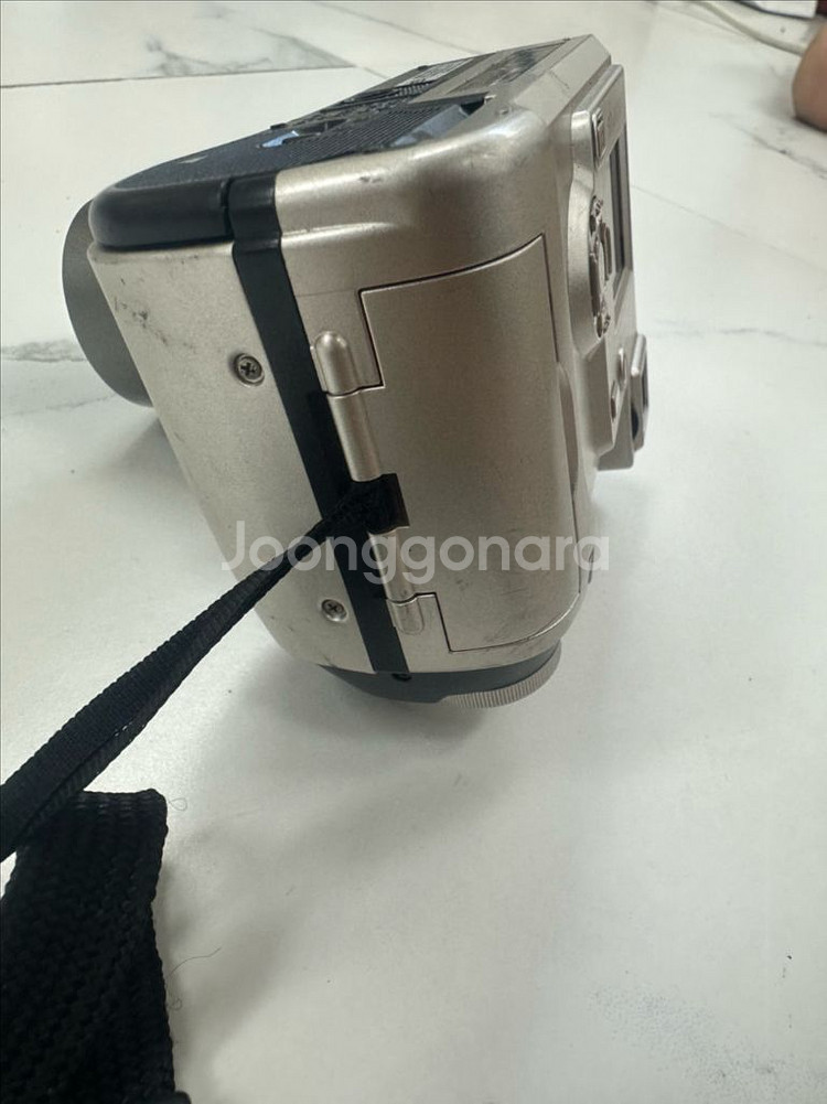 올림푸스 CAMEDIA C-720 Ultra Zoom--4