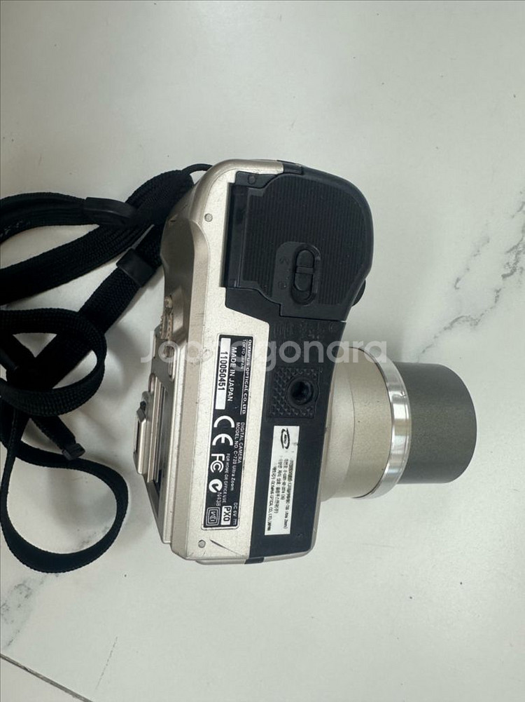 올림푸스 CAMEDIA C-720 Ultra Zoom--2
